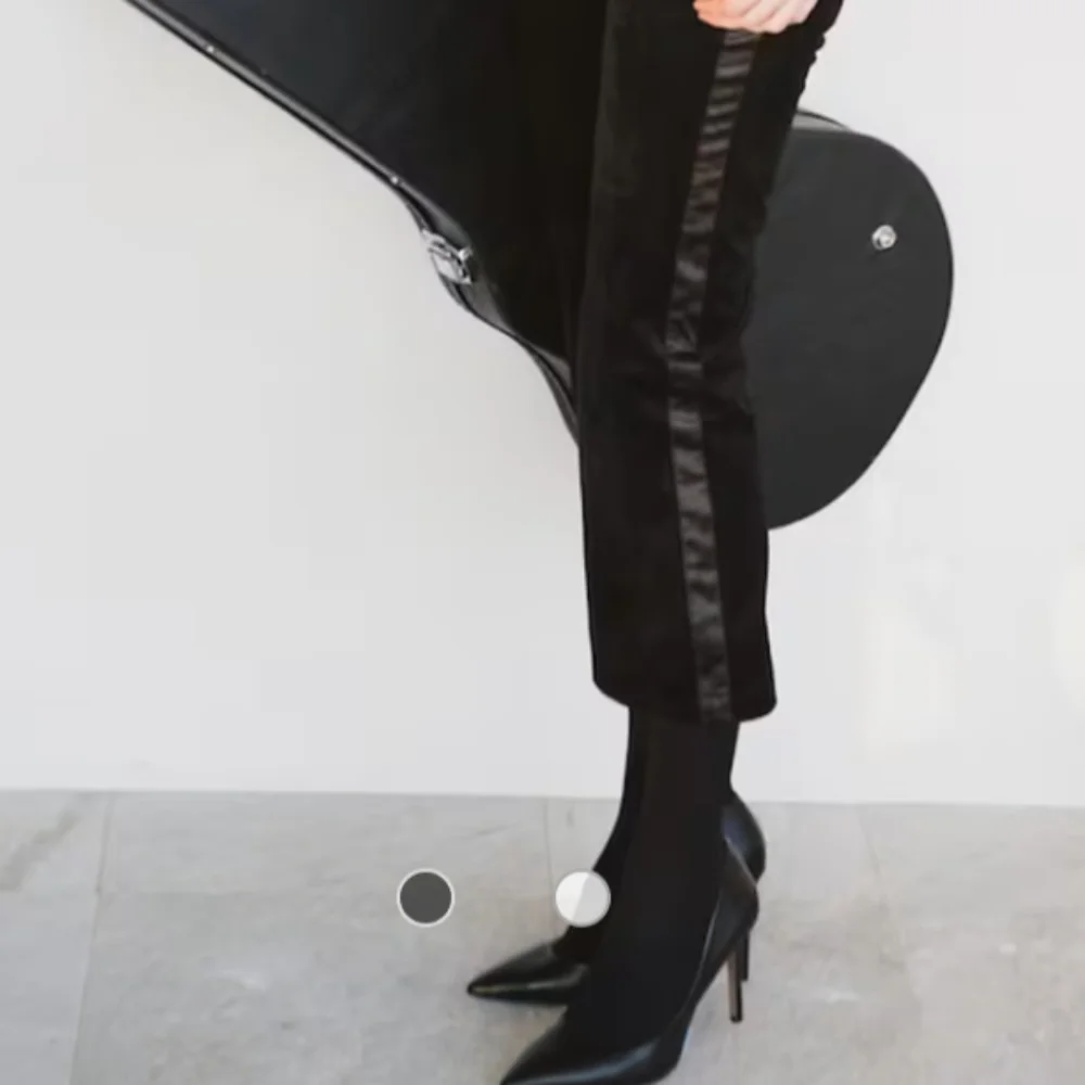 Black Velvet pants - Picture 3 of 13